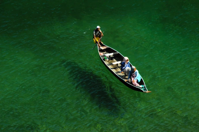 Meghalaya river boating crystal clear water Dawki Umngot River tour package India TripNest Holidays